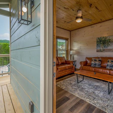 Osprey Nest Cottage Modern New Cabin Pigeon Forge Eksteriør billede