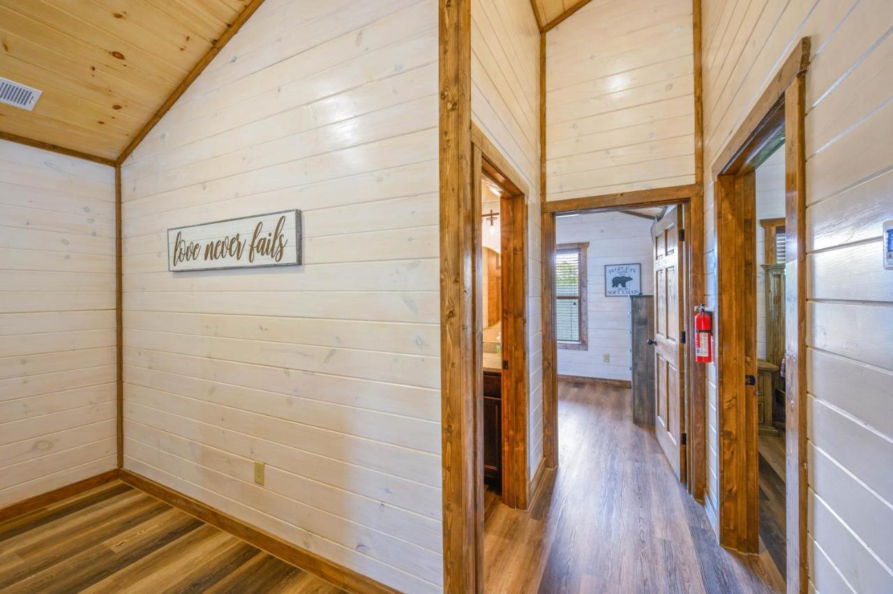 Osprey Nest Cottage Modern New Cabin Pigeon Forge Eksteriør billede