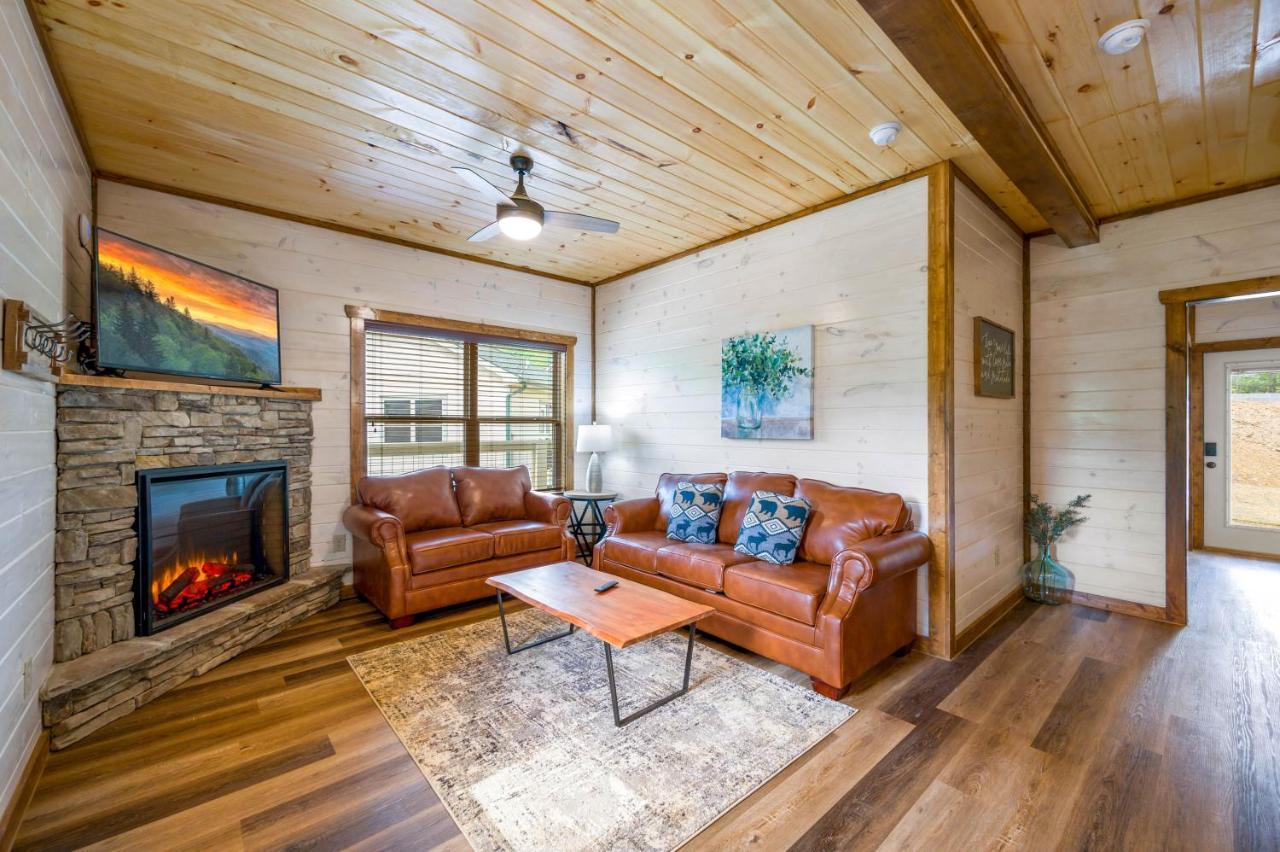 Osprey Nest Cottage Modern New Cabin Pigeon Forge Eksteriør billede