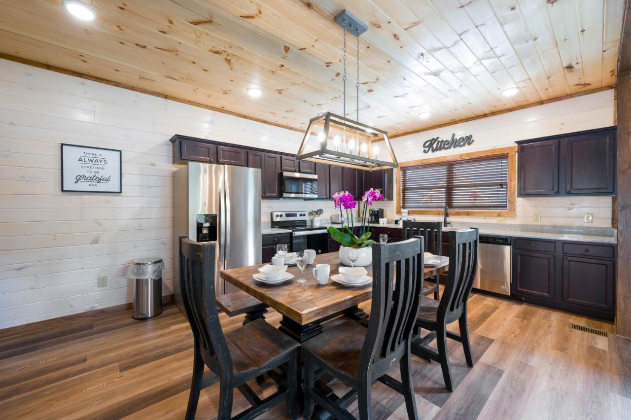 Osprey Nest Cottage Modern New Cabin Pigeon Forge Eksteriør billede